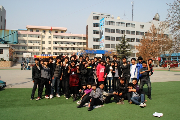 跳动的青春-中专1003班级趣味活动