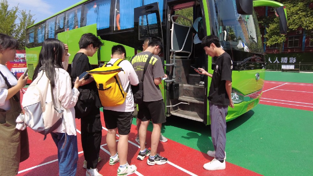 择校攻略—陕西新华电脑学校出行攻略