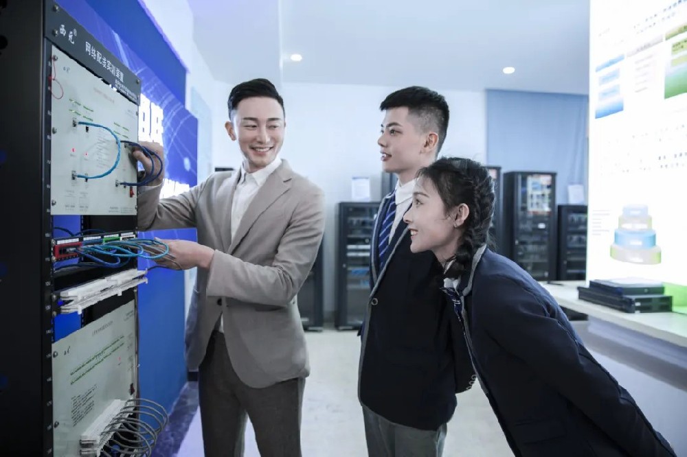 为什么要在中考前提前择校？