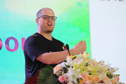 惊喜，美国资深插画设计师William Dalebout将现身新华啦！