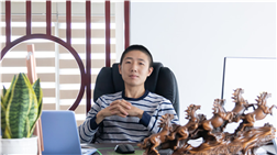 学互联网技术，未来从新华腾飞