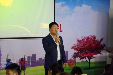 “金九银十”招聘旺 企业与新华共谋合作新模式