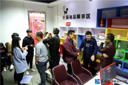 学电商不剁手 挣钱任意花--陕西新华9大战队双11备战忙