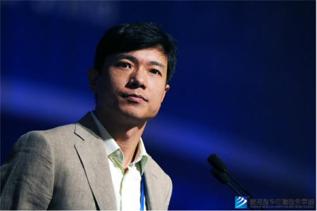 专访李彦宏：明年7月推出量产车 没有方向盘和驾驶位