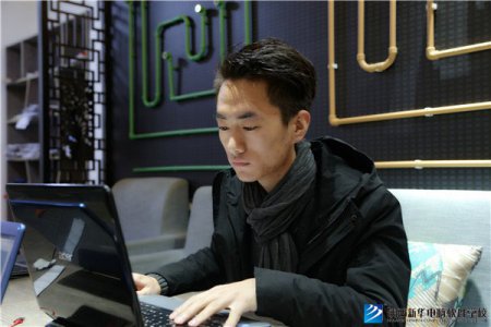 刘杨：毕业多年，至今难忘“阳光妈妈”