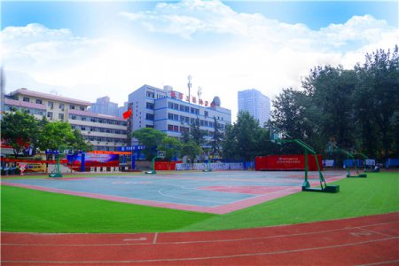 爸妈，我在新华学互联网挺好的