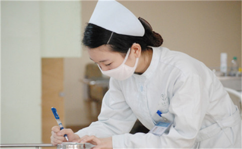 未来，靠自己做女王