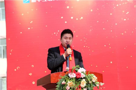 成功学子回母校，给同学们送福利啦！