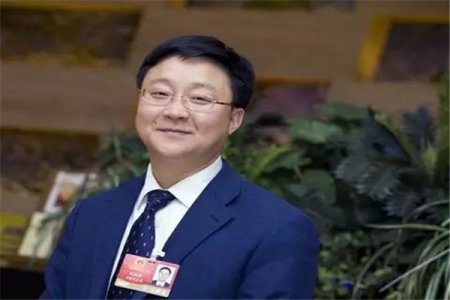 两会声音：人工智能深入各领域，互联网高精尖人才成为香饽饽