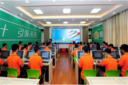 又双叒叕上央视，看新华互联网科技助力中国职教梦！