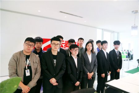 走的再远，你们都是老师牵挂的新华人-就业暖心回访中