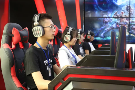 燃爆！新华X-Gaming战队出战2018WVA全球VR电竞大赛