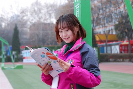 【新生故事】马瑾瑜:艺术生转型学技术，从伊犁一路寻梦来新华