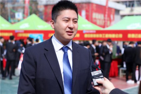 聚力新华 赋能未来|我校2019年春季大型校园招聘会即将开展