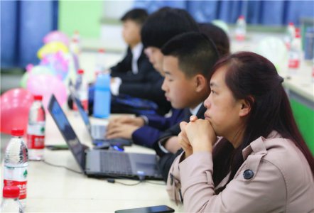 5G软件班家长会|一切为了学生 齐做学生的护航使者