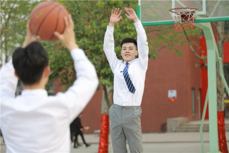 【老师说】优秀学生蔡欣源  用作品致敬青春
