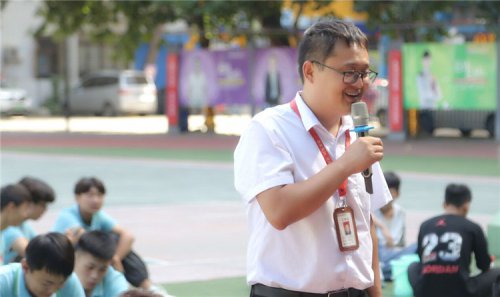  校园欢乐多!快来参加这场趣味运动会
