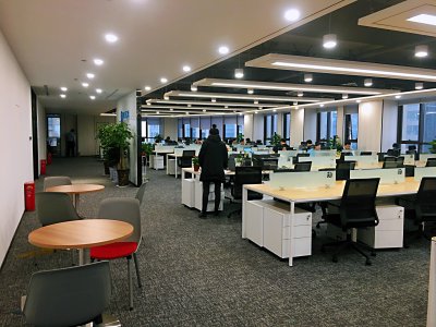 赢在新华|阶段性就业回访送温暖   关注学子职场发展