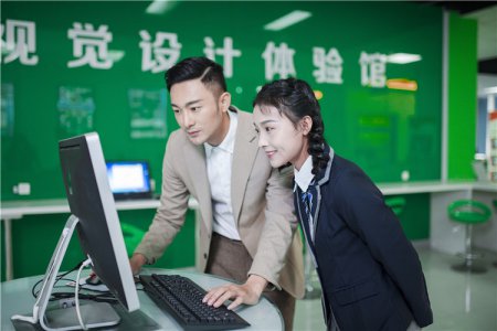 初中生学什么好？学互联网技术有前途吗？