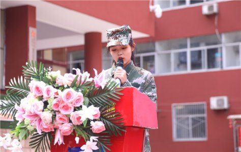 开学第一课：三教三训系列活动之军训拓展