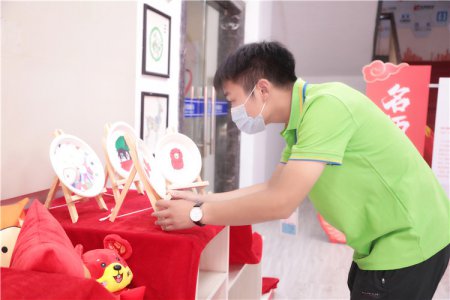 打工返校学技术 考察半年选择新华--学好技术 做优秀的程序员