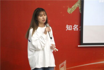 两家互联网企业专场人才预定会  专业技能人才遭“抢”