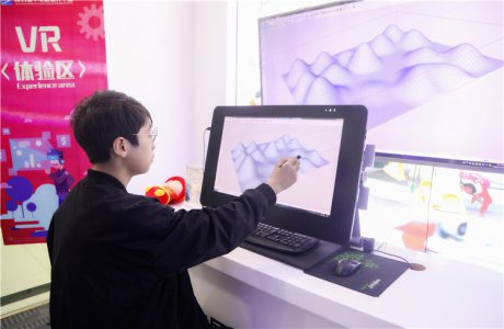 在新华学数媒文创，我的兴趣爱好将生根发芽