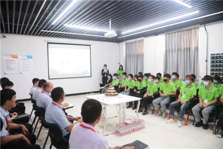 就业市场上的“新人才”大有变化，为什么新华学子就业这么好？