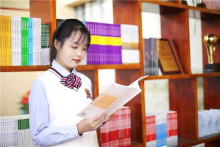 这个世界，从来不会辜负每一个坚持梦想的人！