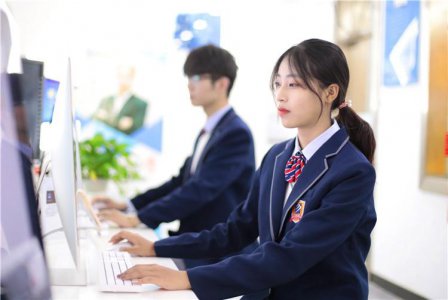 关注：职业教育让有志青年 怀揣真本事 直奔好前程