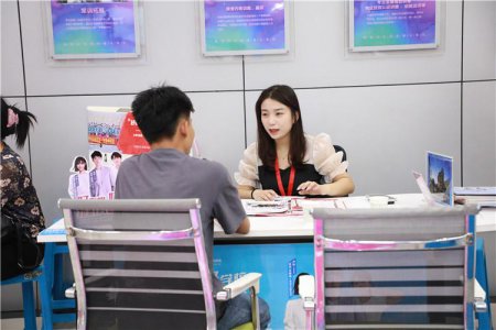 陕西新华第二批名企订单班补录中 选对学校新出路