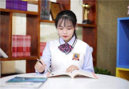 三校生逆袭  陕西新华助你弯道超越