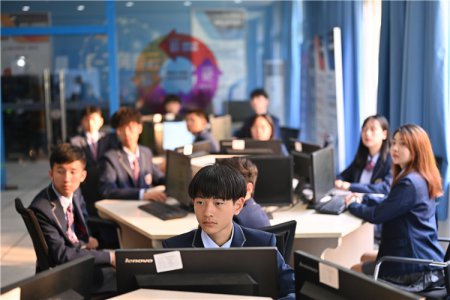 考不上高中怎么办？上陕西新华电脑学校，职业教育大有可为！