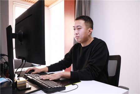 创业学子周嘉泰回访|学好一门技术  创业实现人生逆袭